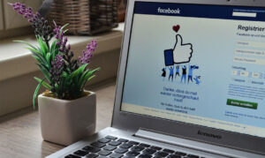 Como ver os anúncios dos concorrentes no Facebook: Rápido e Gratuito